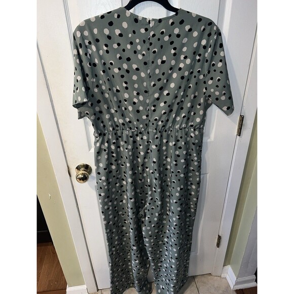 Shein Curve Jumpsuit Womens 2XL Green Wide Leg Polka Dots Short Sleeves Romper - Picture 8 of 10